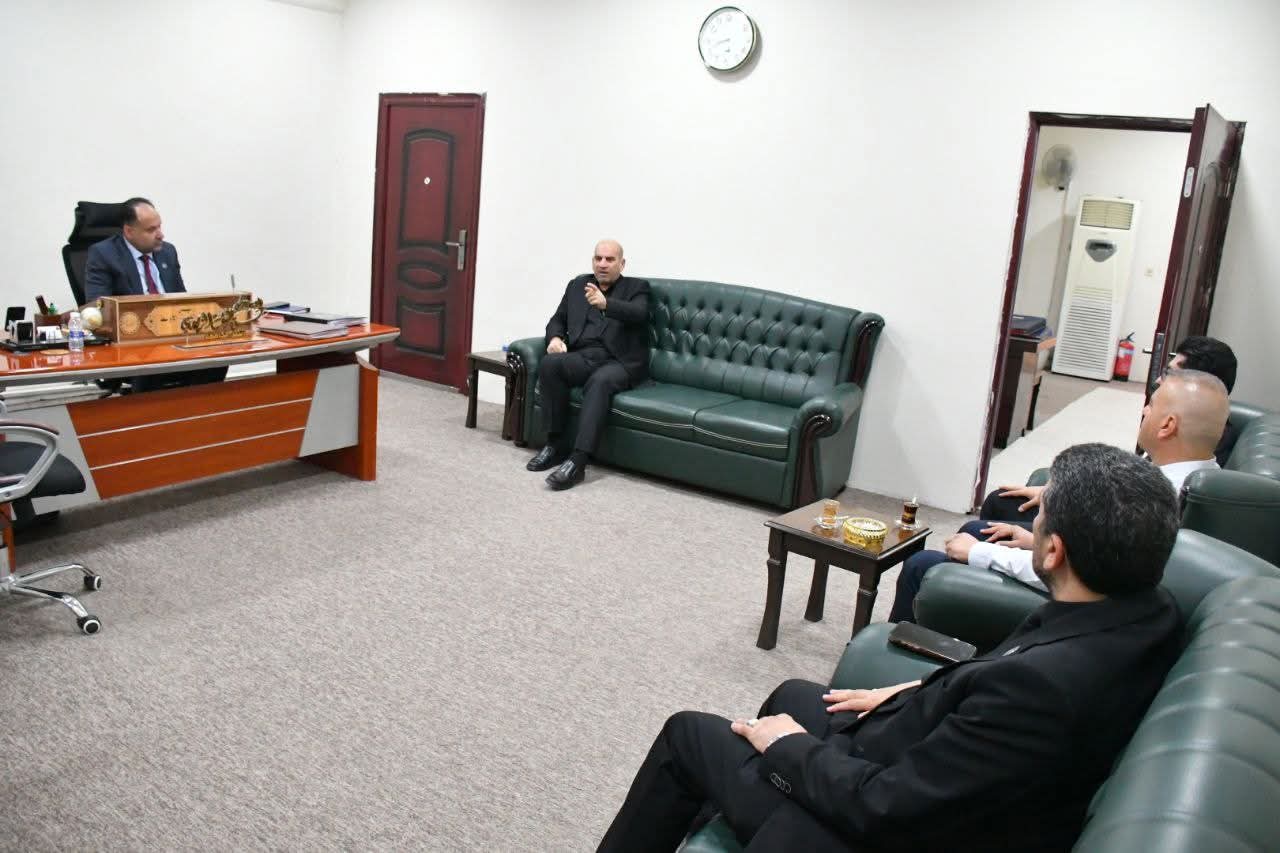 لجنة وزارية تثني على إمكانيات مركز التعليم المستمر في جامعة الفرات الأوسط التقنية